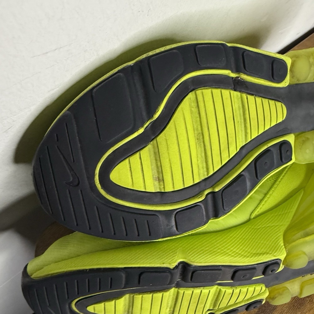Nike Air Max 270 Shoes Womens Size 10 Yellow Volt Running Sneakers DV2226-300 - Picture 6 of 7